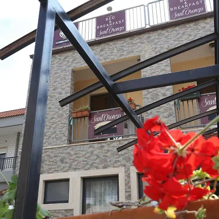 فندق مبيت وإفطار B & B Santoronzo Turi توري