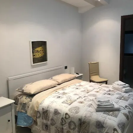 B & B Santoronzo Turi 2* توري