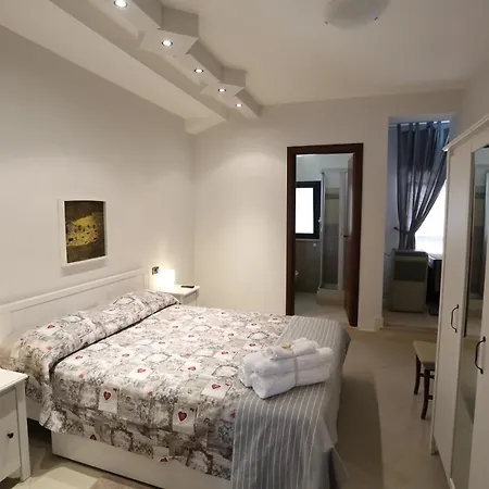 B & B Santoronzo Turi Bed & Breakfast 2*